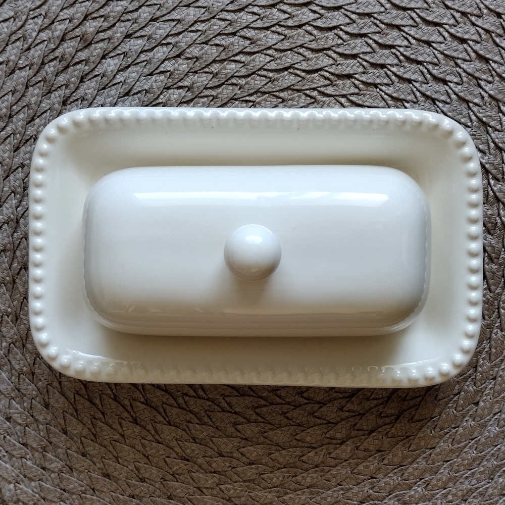 Pottery Barn Elegant Cream Butter Dish - Picture 6 of 13